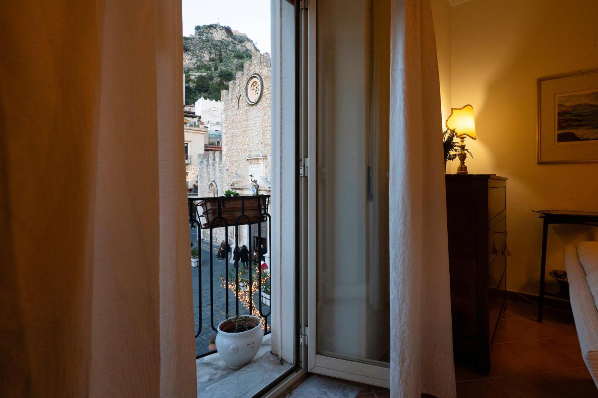 Duomo Square Apartment Taormina Eksteriør bilde